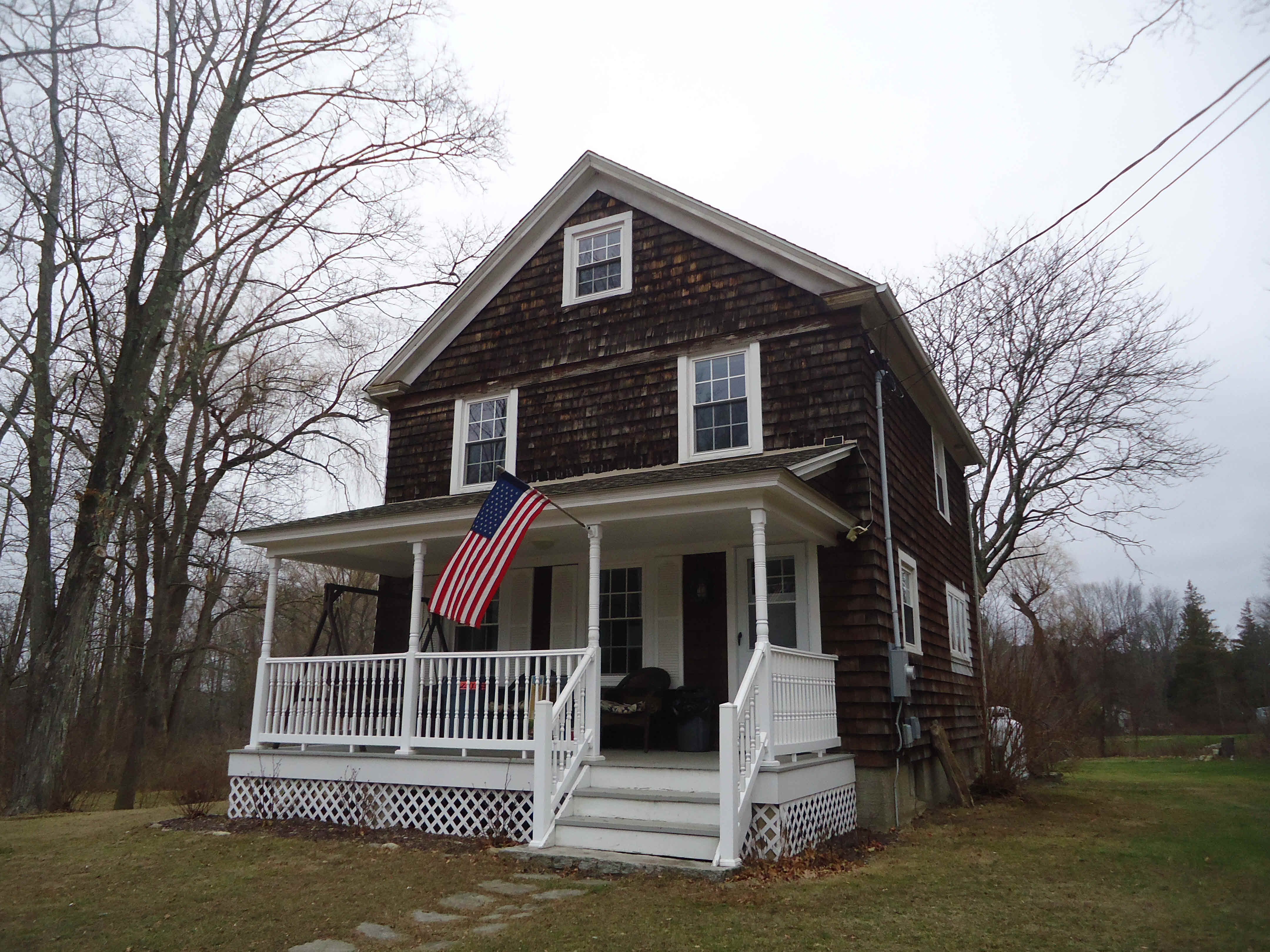 Building photograph for 11 WARNER RD